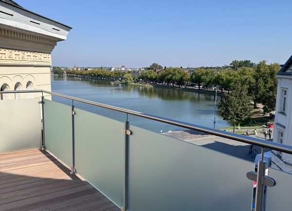 Blick von der Dachterrasse auf den Pfaffenteich